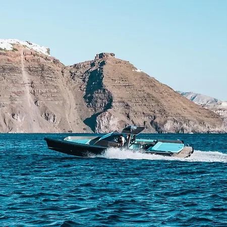 Saint Yachting Santorini 보트호텔 Mesokhórion